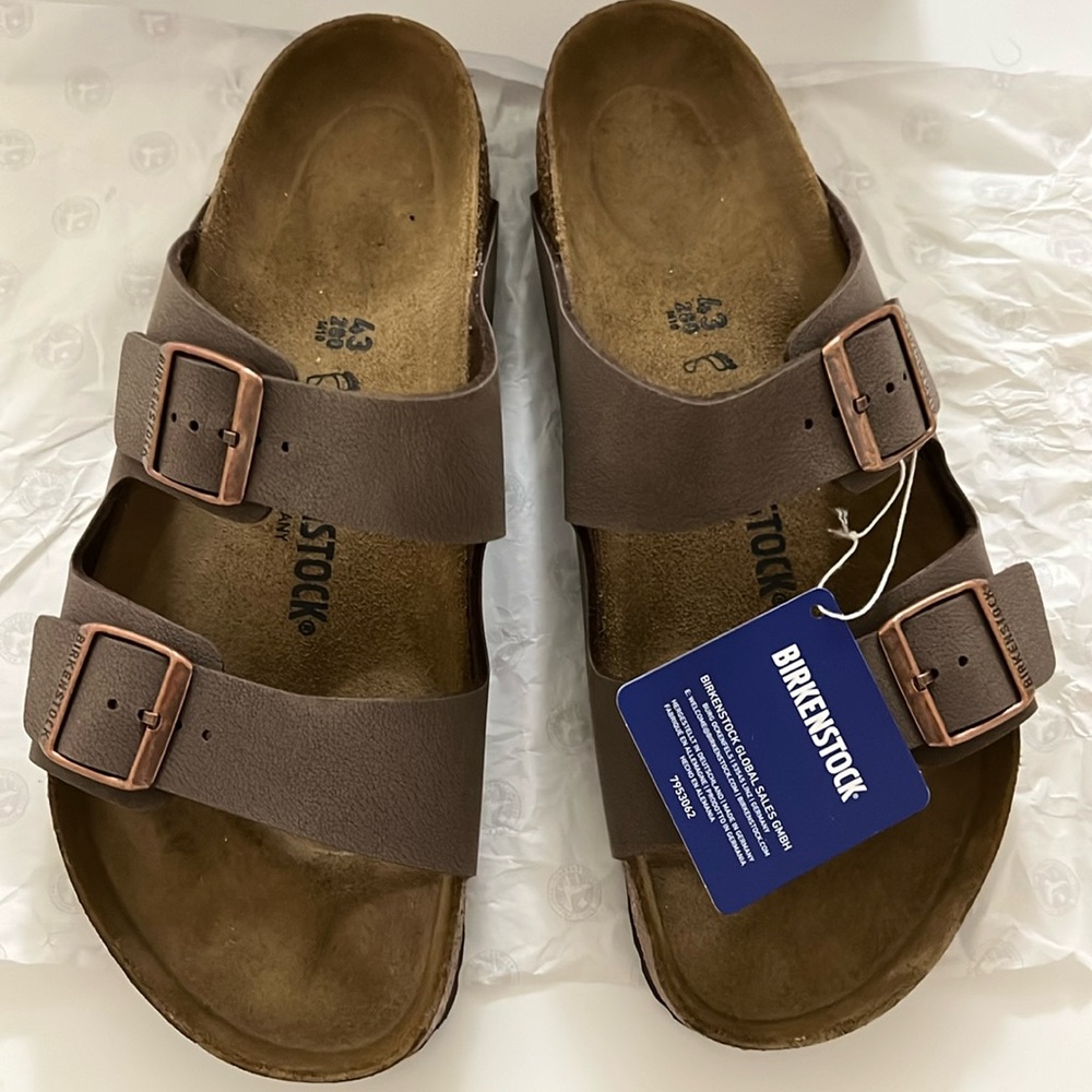 Brand new Birkenstock Arizona size 43 (US size M 10) in Mocha (brown)